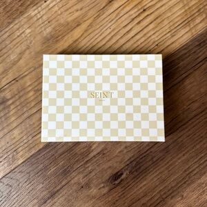 Seint IID Palette 12 Brand NEW
